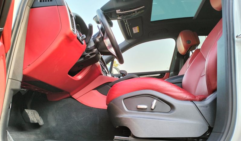 
								Used 2019 Porsche Cayenne full									